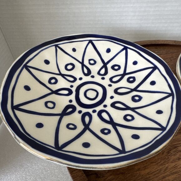 Set Of 2 Hand Painted 6.25” Blue And White Plate/Trinket Dishes Gold Rims - Picture 2 of 16